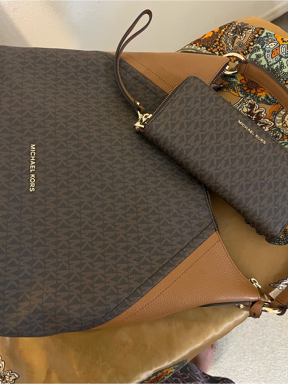 Michael Kors Brown Logo Hobo Bag with Tan Leather Trim and Matching Wallet - Picture 3 of 10